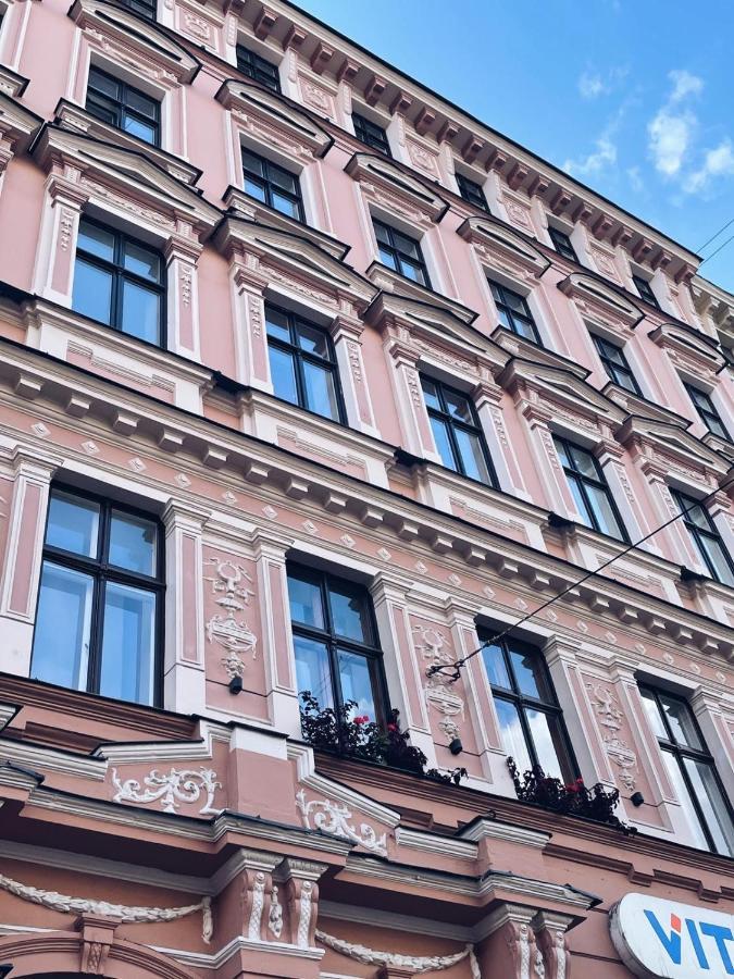 Lovely Studio Apartment In The Heart Of Рига Екстер'єр фото