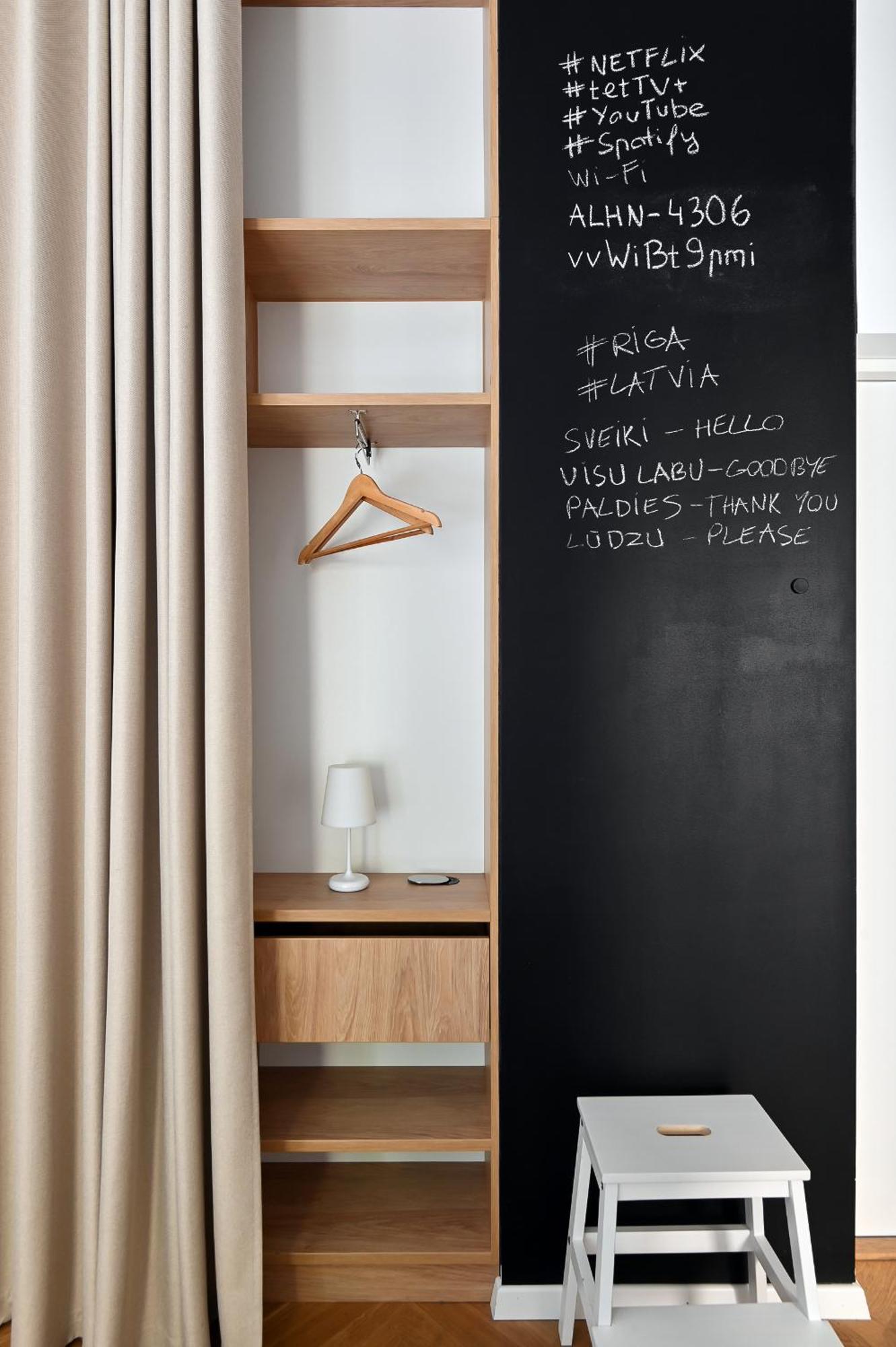 Lovely Studio Apartment In The Heart Of Рига Екстер'єр фото