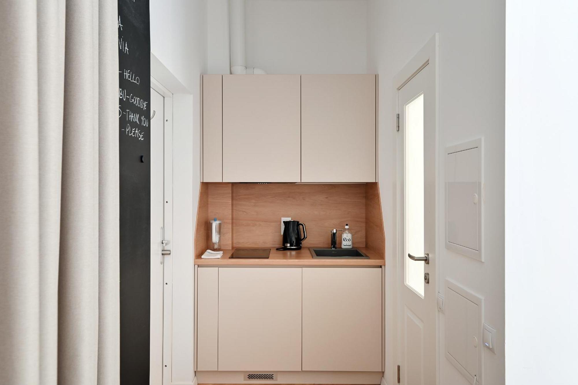 Lovely Studio Apartment In The Heart Of Рига Екстер'єр фото